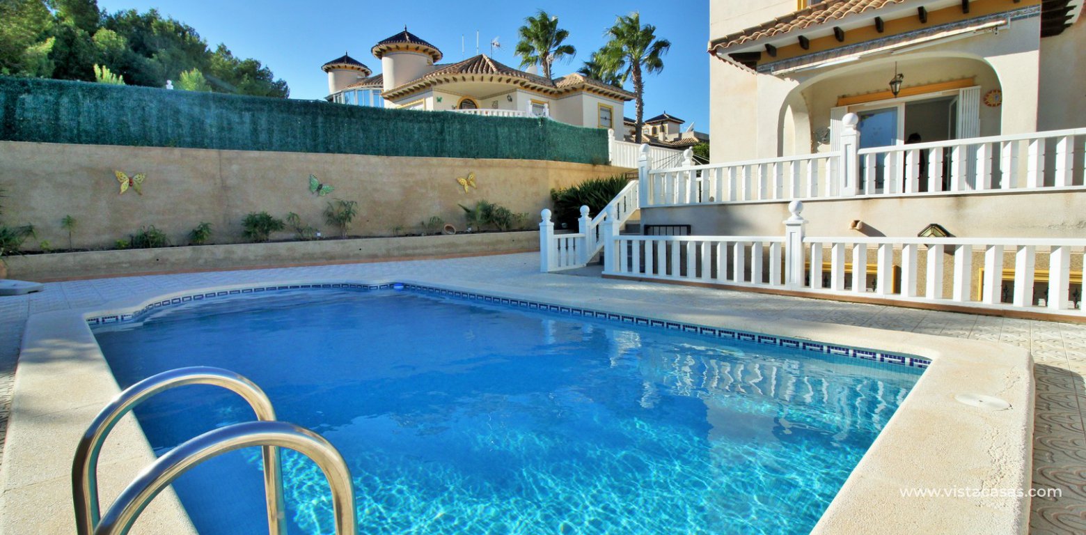 Resale - Villa - Villamartin