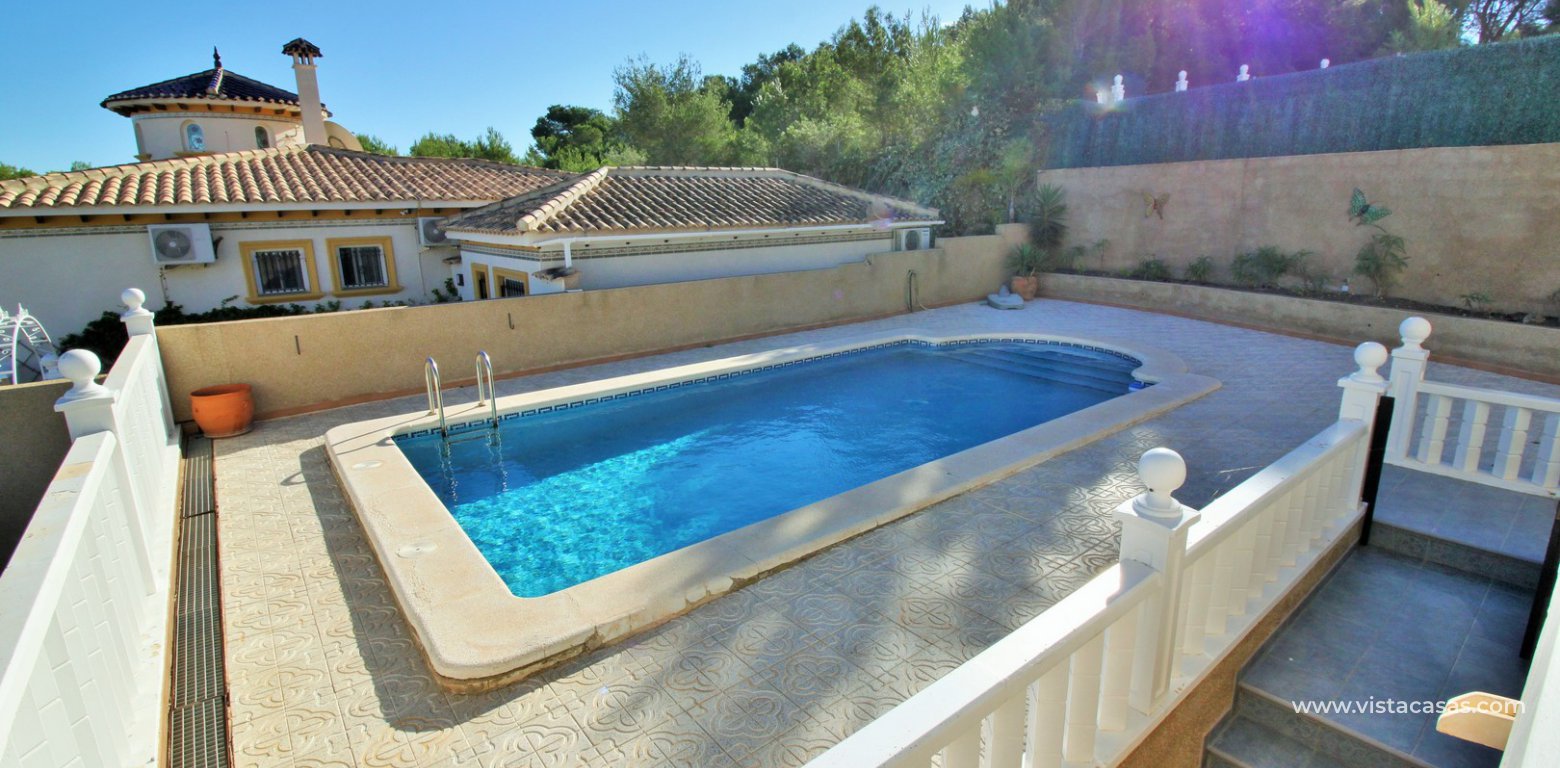 Resale - Villa - Villamartin