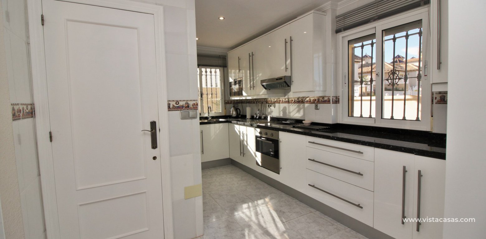 Resale - Villa - Villamartin