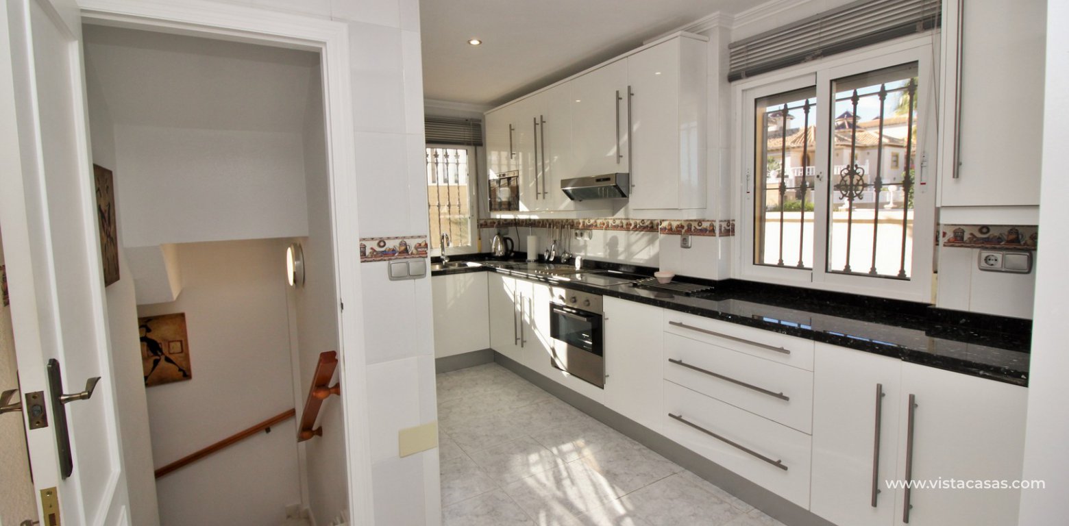 Resale - Villa - Villamartin