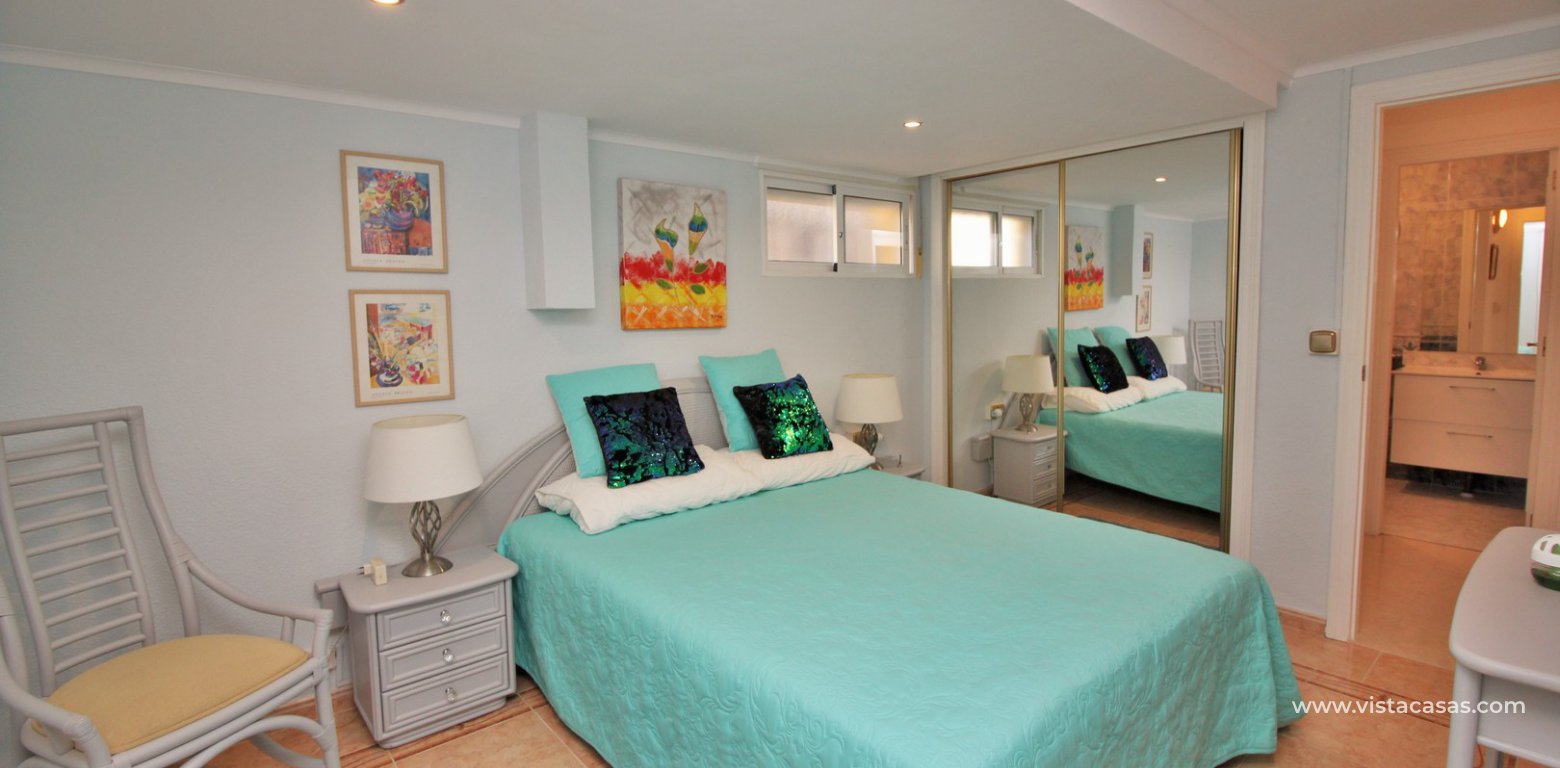 Resale - Villa - Villamartin