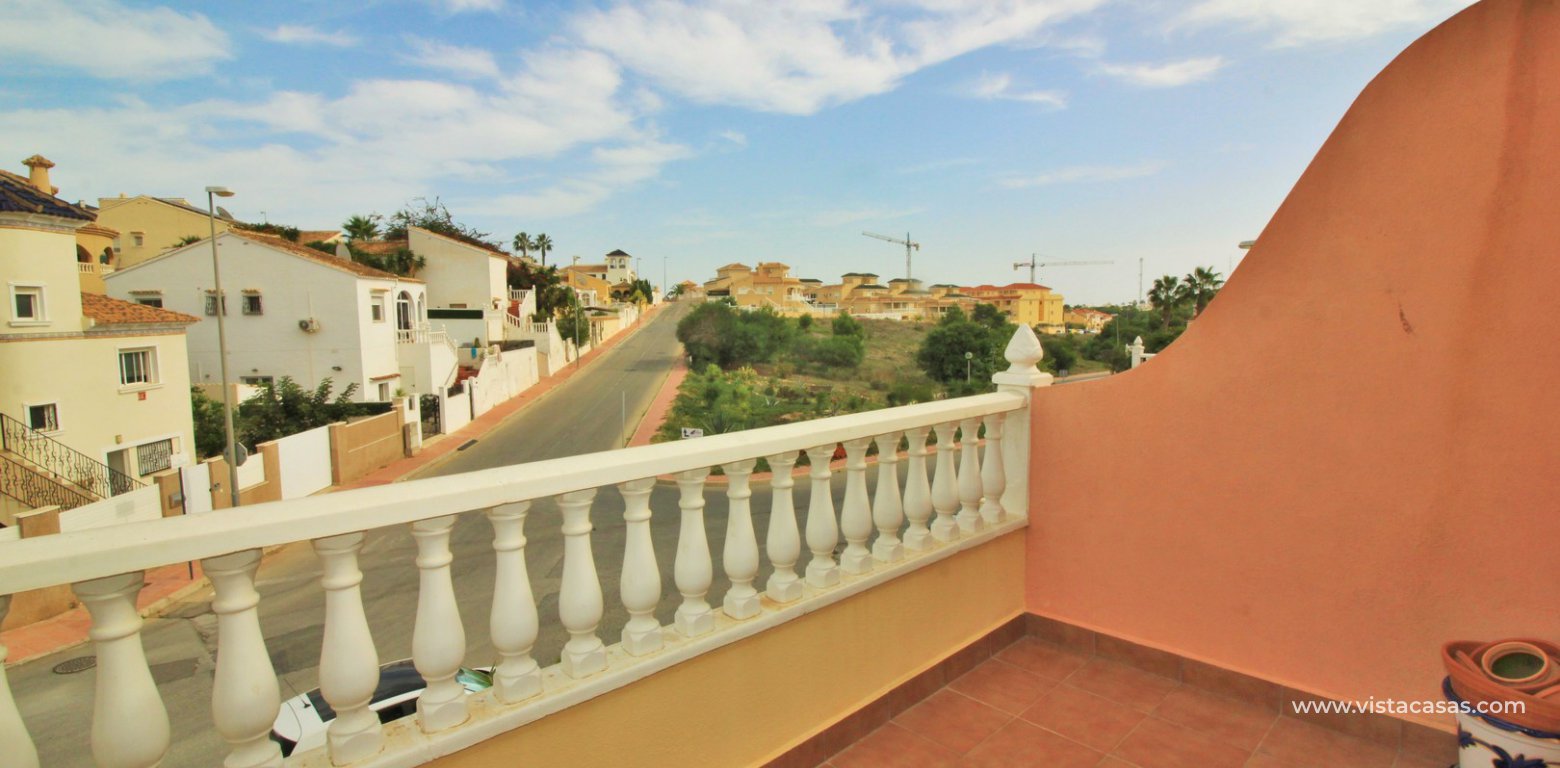 Townhouse for sale in Bosque de las Lomas Villamartin balcony