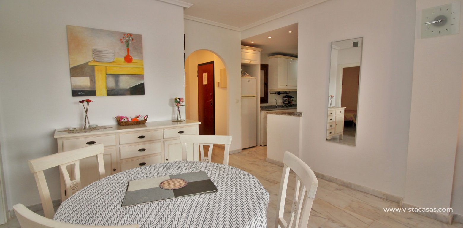 South facing apartment overlooking the pool in Pau 8 Villamartin dining area