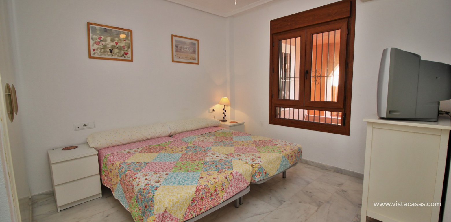 South facing apartment overlooking the pool in Pau 8 Villamartin master bedroom