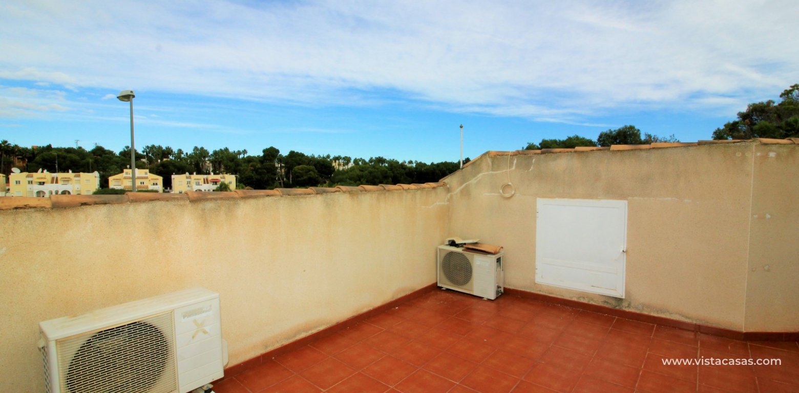 Detached villa with private pool and garage for sale Pinada Golf I Villamartin underbuild roof solarium