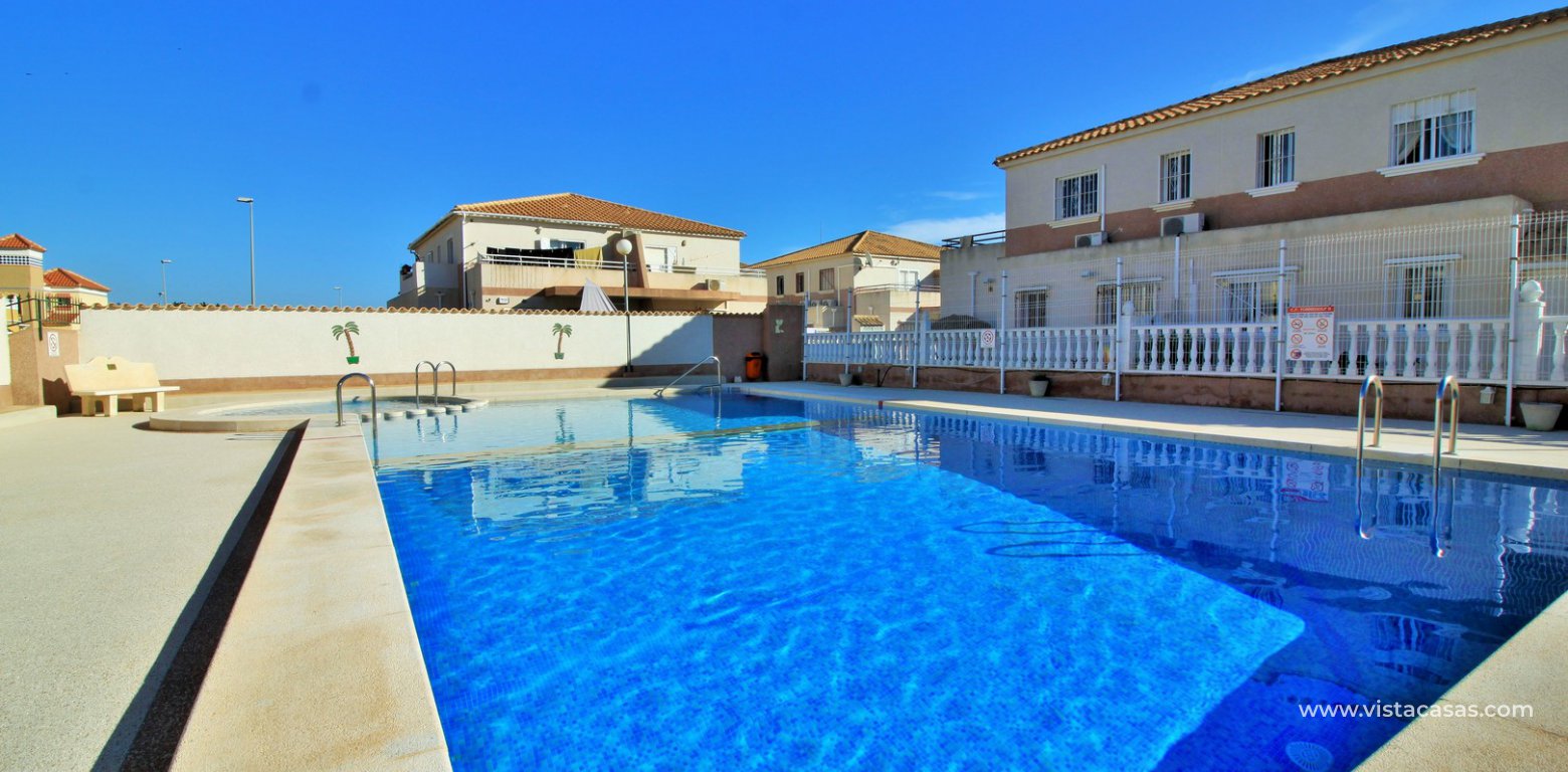 Townhouse for sale Torregolf II Cabo Roig swimming pool