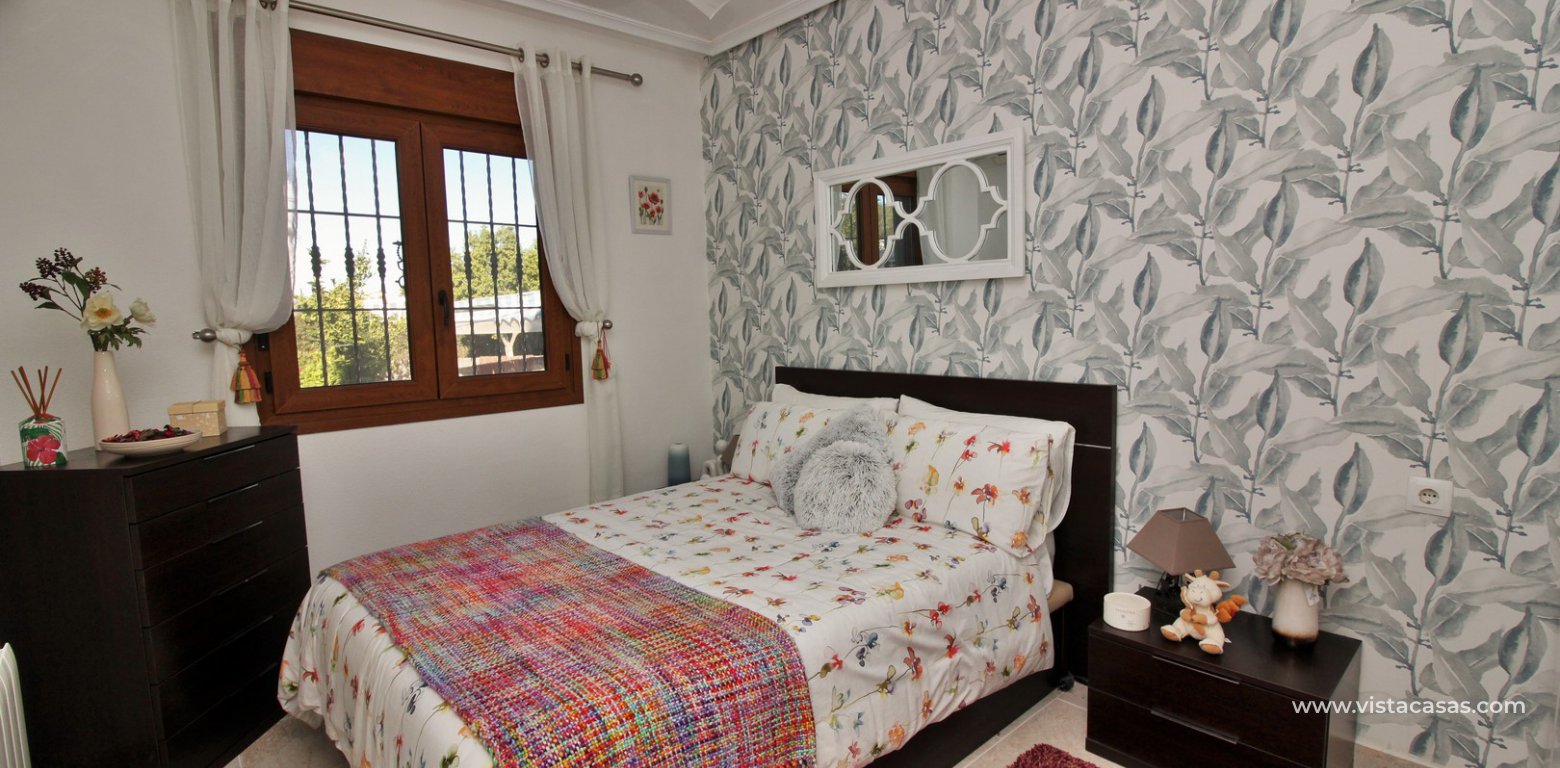 South facing Lola bungalow for sale Pau 8 Villamartin double bedroom