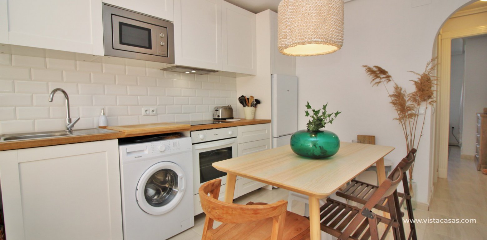 Renovated bungalow for sale Villamartin kitchen diner