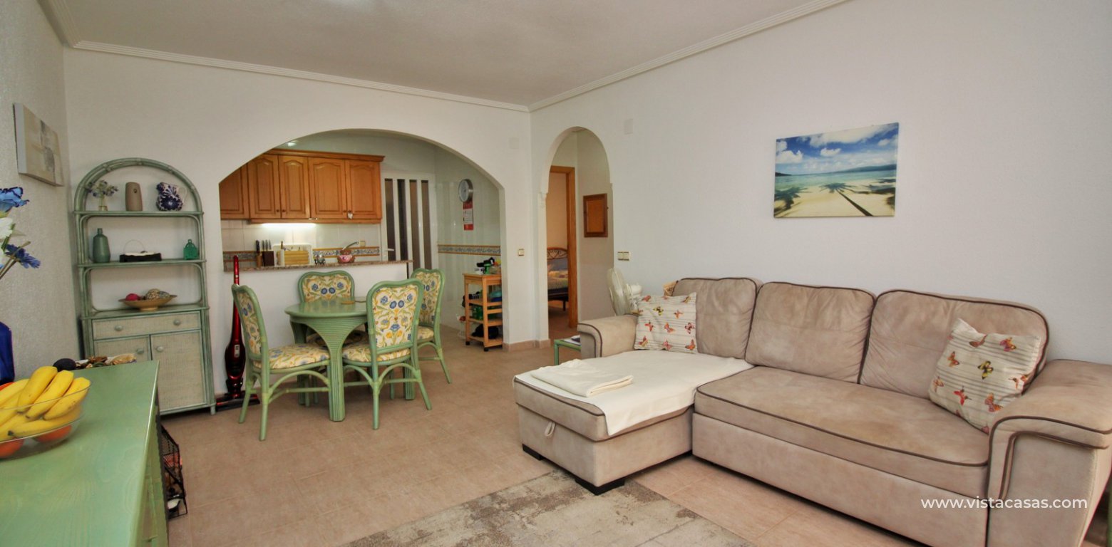 2 bedroom ground floor apartment for sale in Al Andaluza Villamartin lounge 2