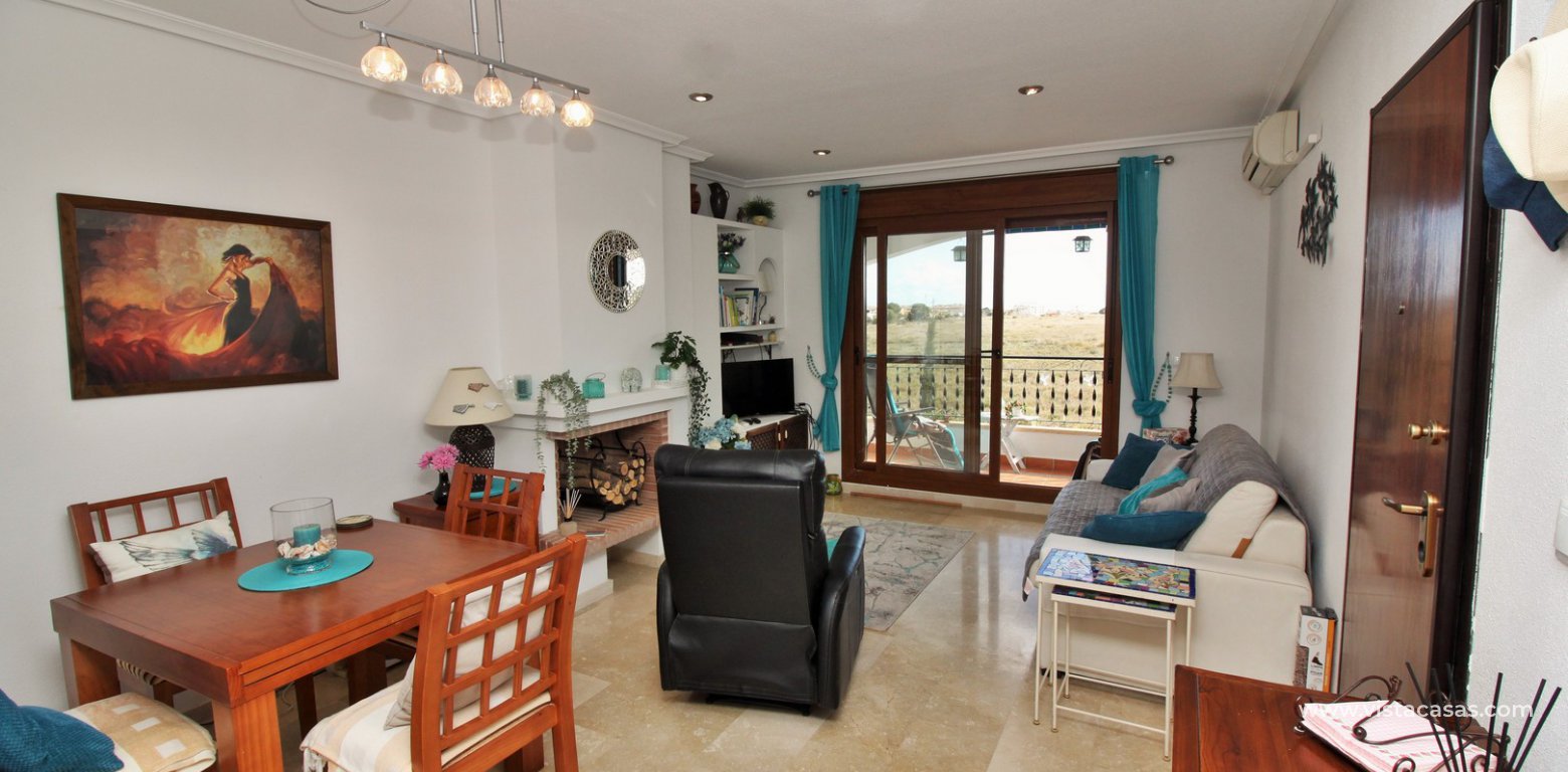 Top floor apartment for sale calle Otelo Pau 8 Villamartin living area