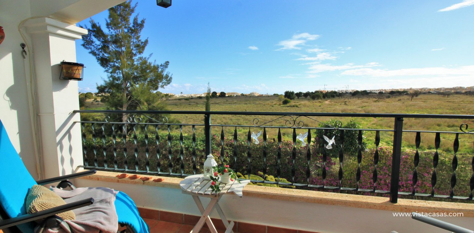 Top floor apartment for sale calle Otelo Pau 8 Villamartin balcony 2