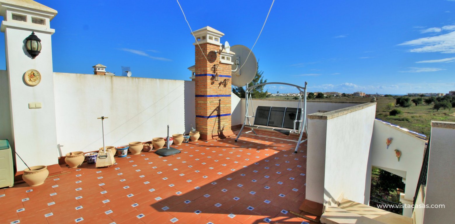 Top floor apartment for sale calle Otelo Pau 8 Villamartin solarium