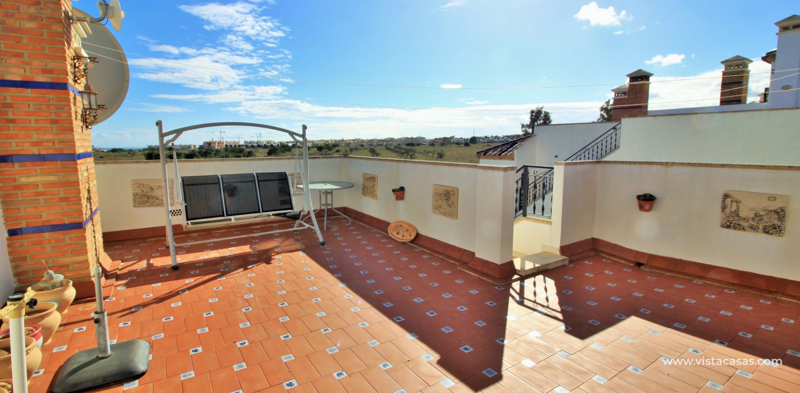 Top floor apartment for sale calle Otelo Pau 8 Villamartin roof terrace