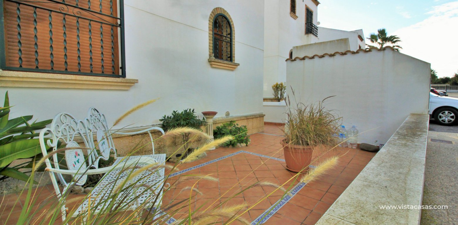 Top floor apartment for sale calle Otelo Pau 8 Villamartin garden