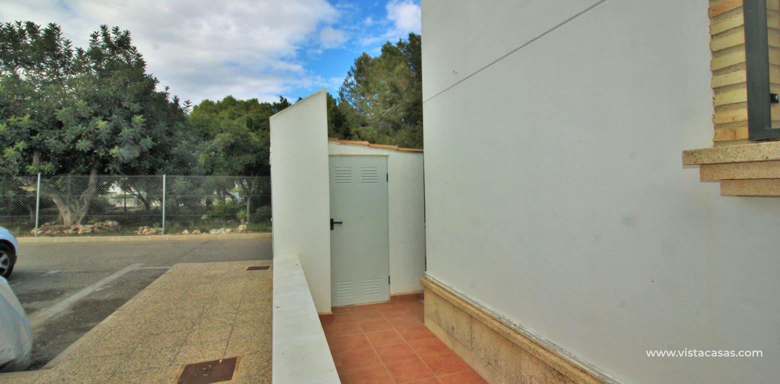 Top floor apartment for sale calle Otelo Pau 8 Villamartin storage