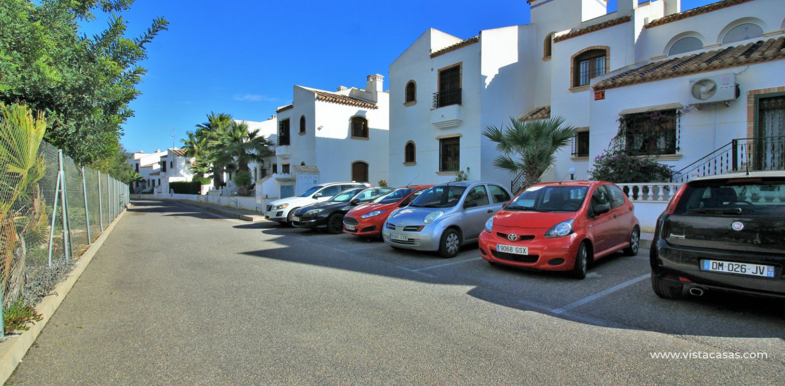 Top floor apartment for sale calle Otelo Pau 8 Villamartin off road communal parking