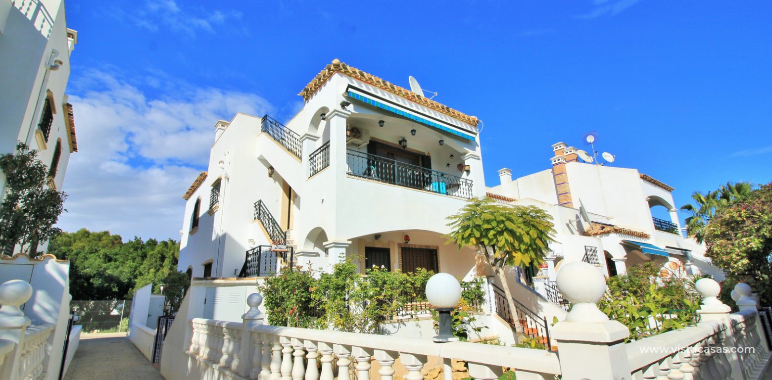 Top floor apartment for sale calle Otelo Pau 8 Villamartin exterior